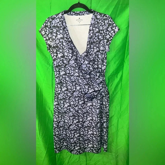 Beautiful Athleta Midi Dress size Small - Picture 1 of 7